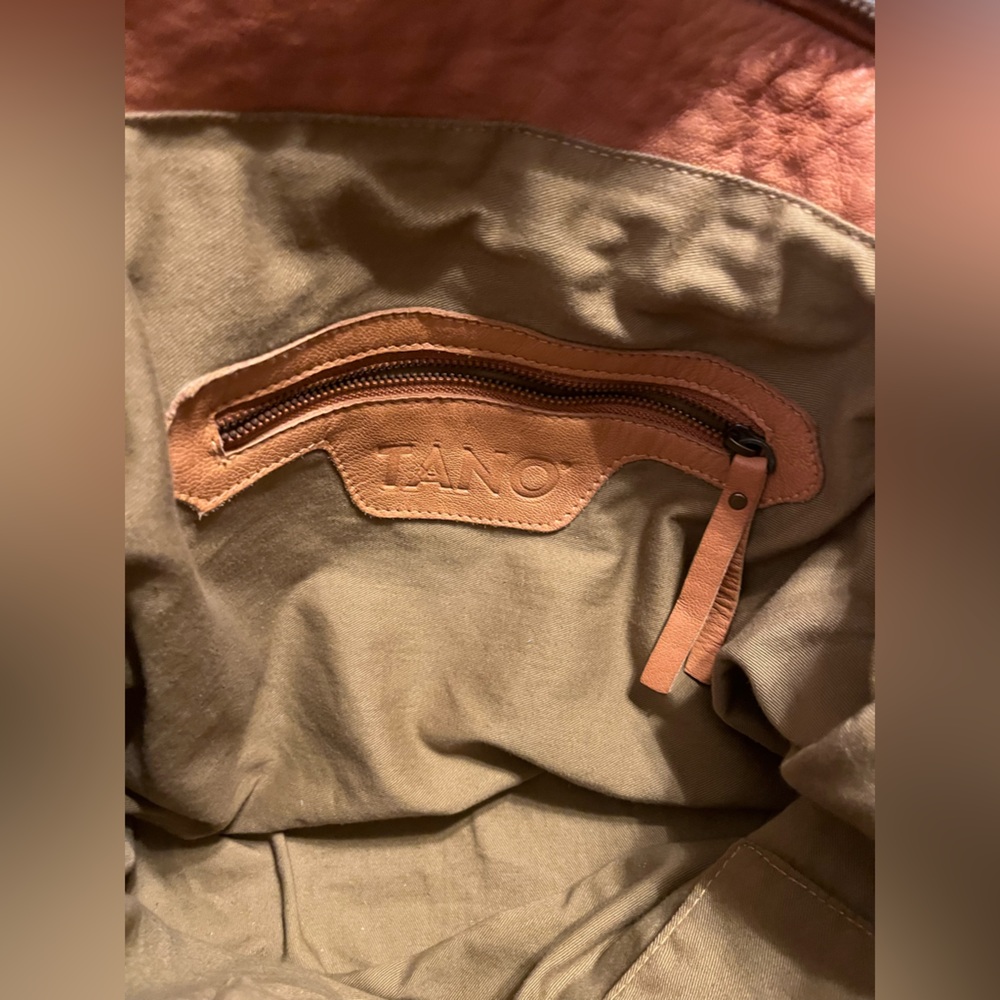 Nano Tan Leather Shoulder Bag with Vintage Appeal - Picture 5 of 10